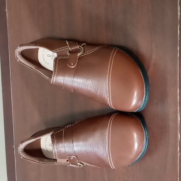 Collection by Clarks Brown Faux Leather Shoes w Design Buckle Size 8 - Picture 3 of 10